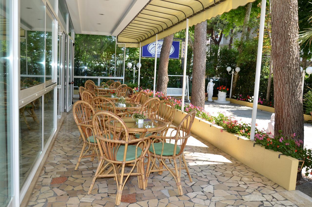 Hotel Cristina Hospitality Centrale (Adults Only) Riccione Exterior foto